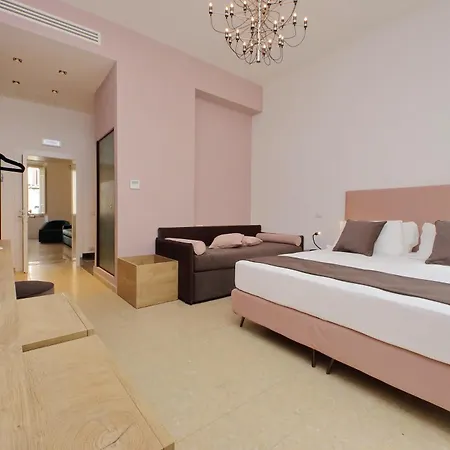 Youroom Quattro Fontane Apartment *