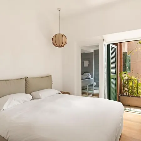 Trilussa Stylish Penthouse Apartment Rome