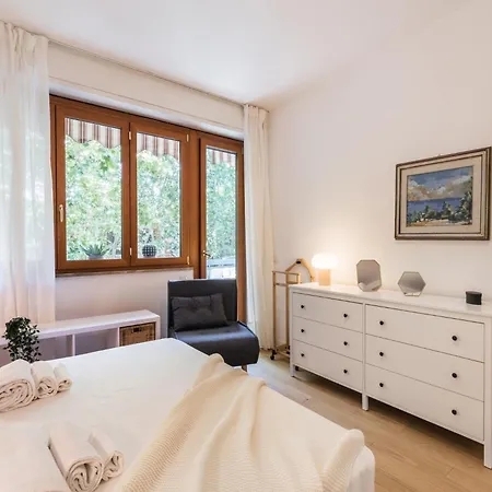 The Rent - In Trastevere Area * Rome