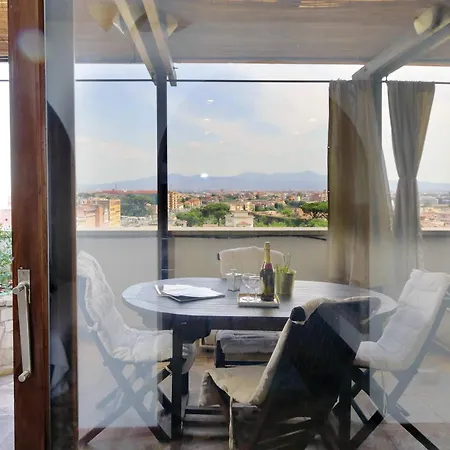 Super Attico Con Terrazza Lodi Appartamento Roma