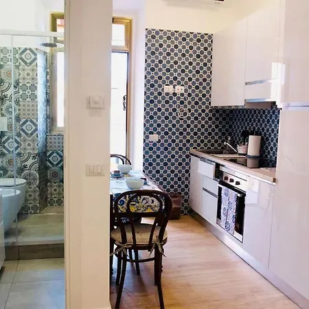 Termini/s.giovanni Sweet - Metro A/b Apartment