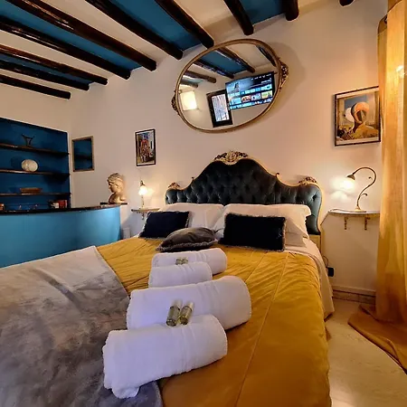ωlimpiα Apartment *