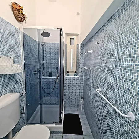 And Comfort Guest house *