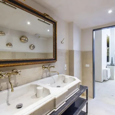 Navona Exclusive Luxury Apartment Rome