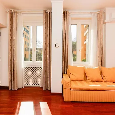 Delizioso Porta Metronia Roma