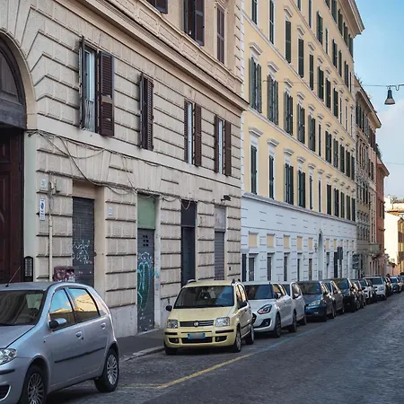 Apartamento San Giovanni In Laterano Dazzling Roma