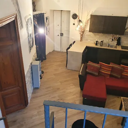 Apartament Maison Vittoria *