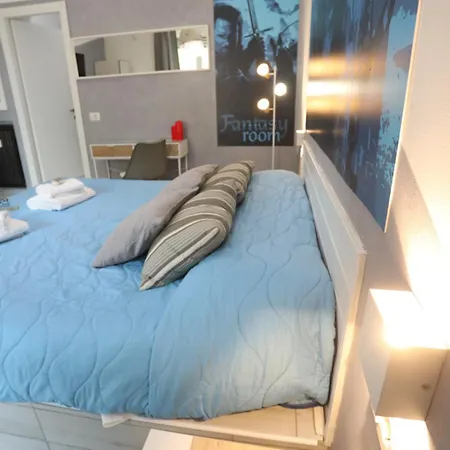 Cineroma Guest house *