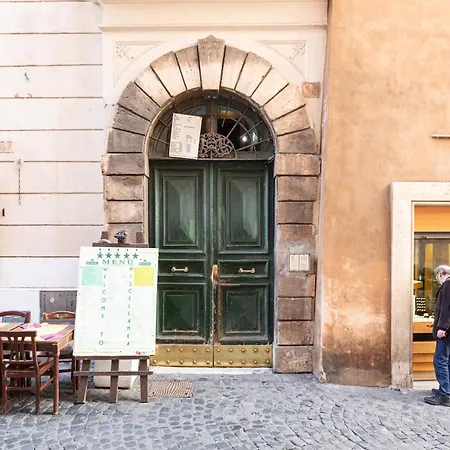 Con Terrazzino Al Pantheon * Řím