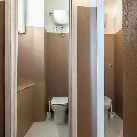 Sant'agnese Metro Apartment *