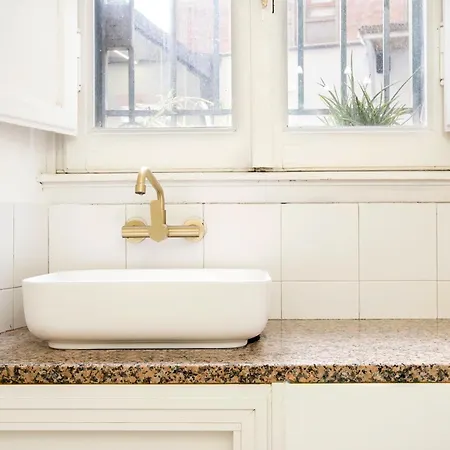 Sant'agnese Metro Apartment