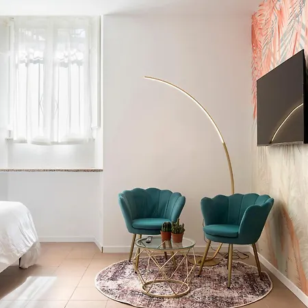 Sant'agnese Metro Apartment *