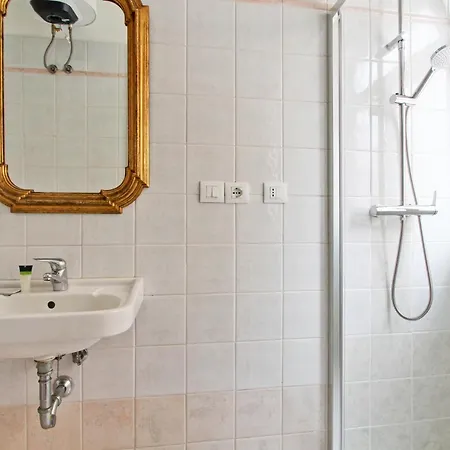 Paravia Vatican Apartament Apartment