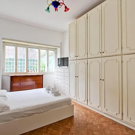 Paravia Vatican Apartament Apartment