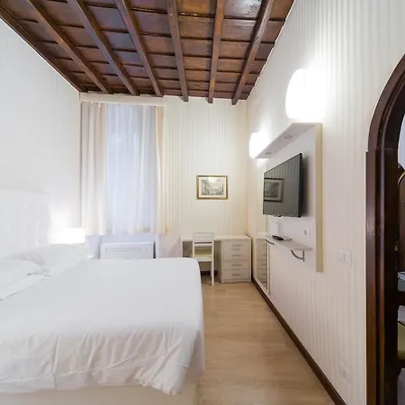 Trevi 41 3* روما