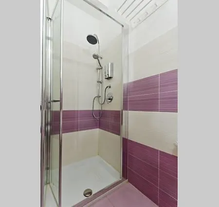 Alle Porte Di San Giovanni Bed & Breakfast 2*