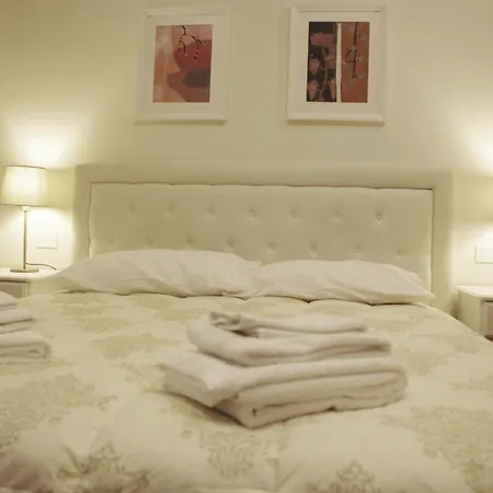 Apartamento Tridente Storico
