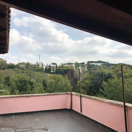 Piccolo Attico Con Splendida Vista - Casa Di Sofia Rome
