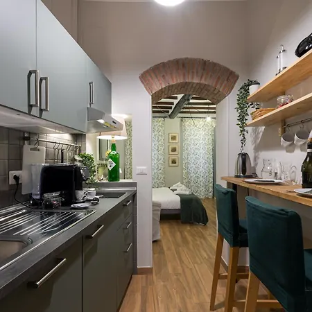 Apartment Piazza Dei Satiri