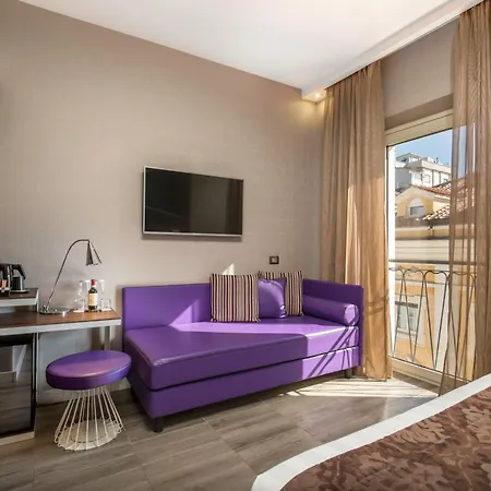Hotel The Republic