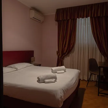 Santa Maura Hotel Rome
