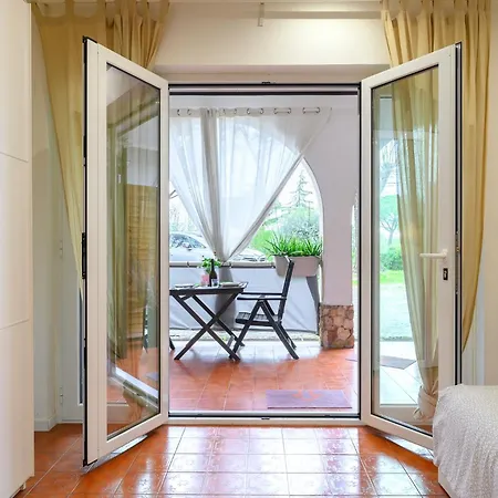 - Bel Poggio Rome