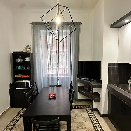 Jef Vaticano, Apartment Rome