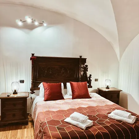 Residenza Tritone Luxury Trevi Fountain Guest house *