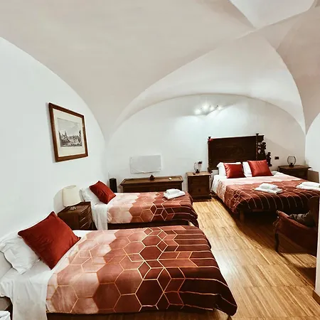 Residenza Tritone Luxury Trevi Fountain Guest house Rome