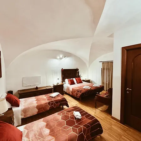 Residenza Tritone Luxury Trevi Fountain 게스트하우스 *