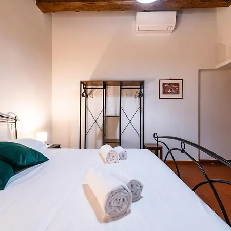 San Calisto Apartment *