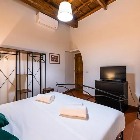 Apartment San Calisto *
