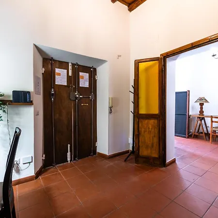 San Calisto Apartment
