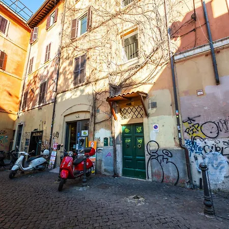 San Calisto Apartment *