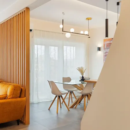 Domus Regum Apartment *