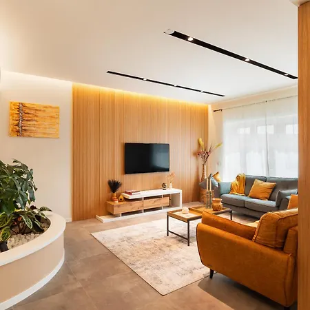 Domus Regum Apartment