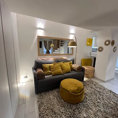 Appartamento Loft A Piazza Di Spagna