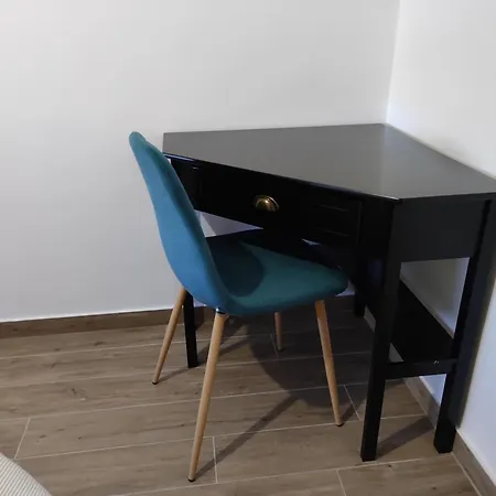 Apartment Consoli