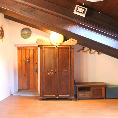 Bluemoon Attic With Sunny Terrace *