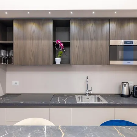 Holy Hideaway: 3bedrooms Near The Vatican Apartment