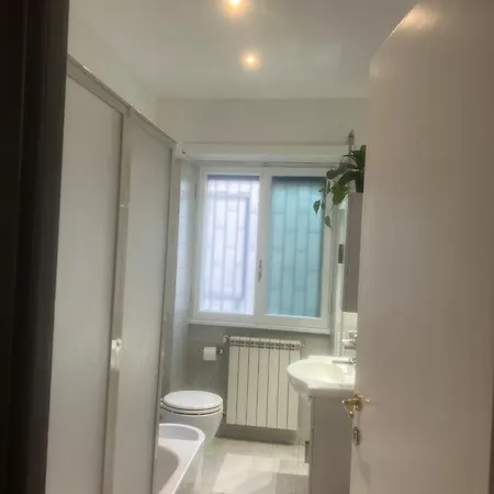 Appia Nuova 639 *