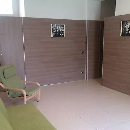 Europa Apartment *