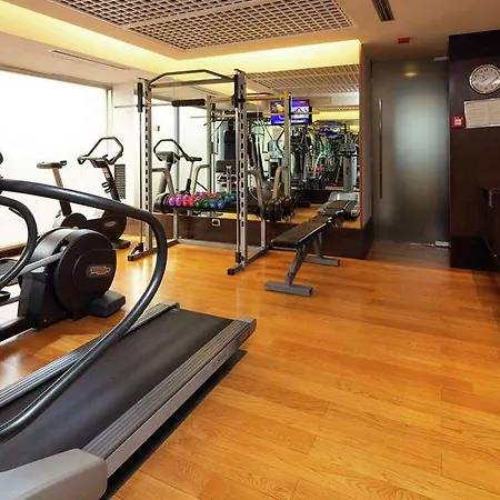 Hilton Garden Claridge 4*