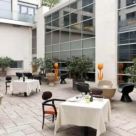 Precise House Mantegna Hotel