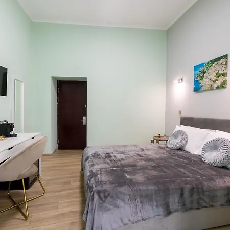 Bed & Breakfast Leoni Di Giada - Close To Station Rome