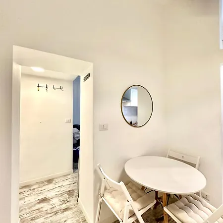 Vacanze Romane Colosseum Apartment Rome