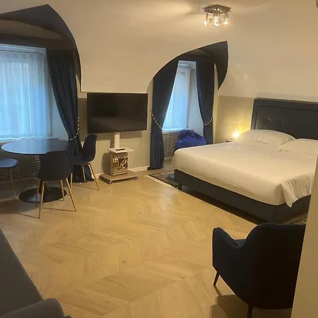 Luxury Blue Suites- Imperial Rome