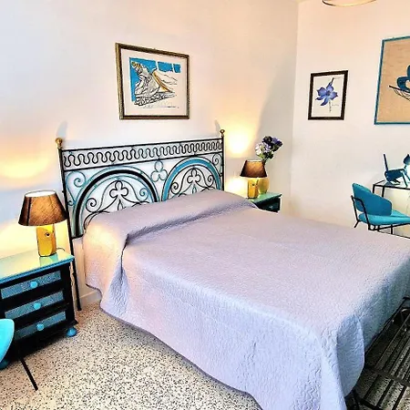 Cecilia House בית הארחה *