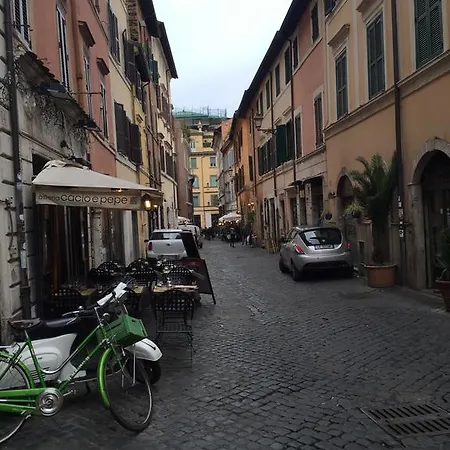Il Vicolo Di Trastevere