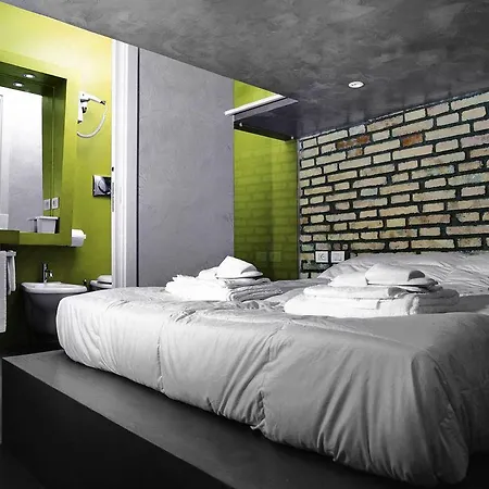 About In Hotel Rom